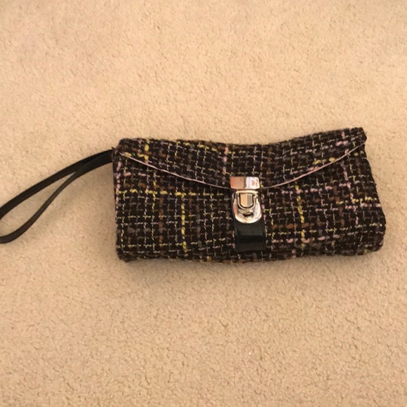 Clutch - Picture 1 of 1